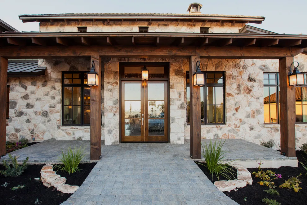 Southern Texas Lifestyle Exhibit Home by Geschke Group Architecture - Photo 11