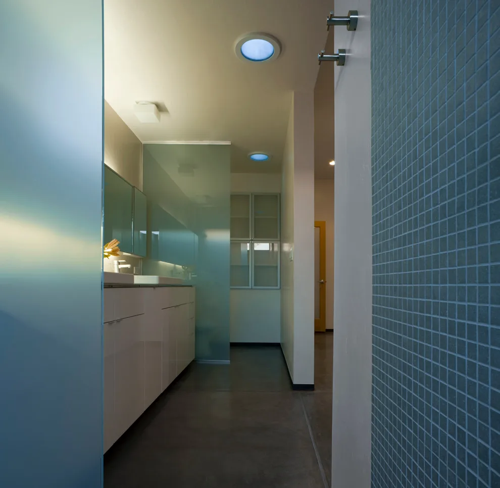 The Six Enclosed Courtyard Homes by Ibarra Rosano Design Architects - Photo 21