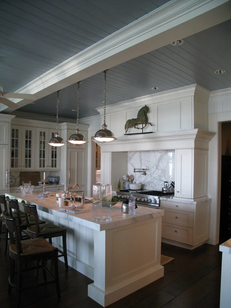 Classic Lakeside Retreat by Gary Nance Design - Photo 2