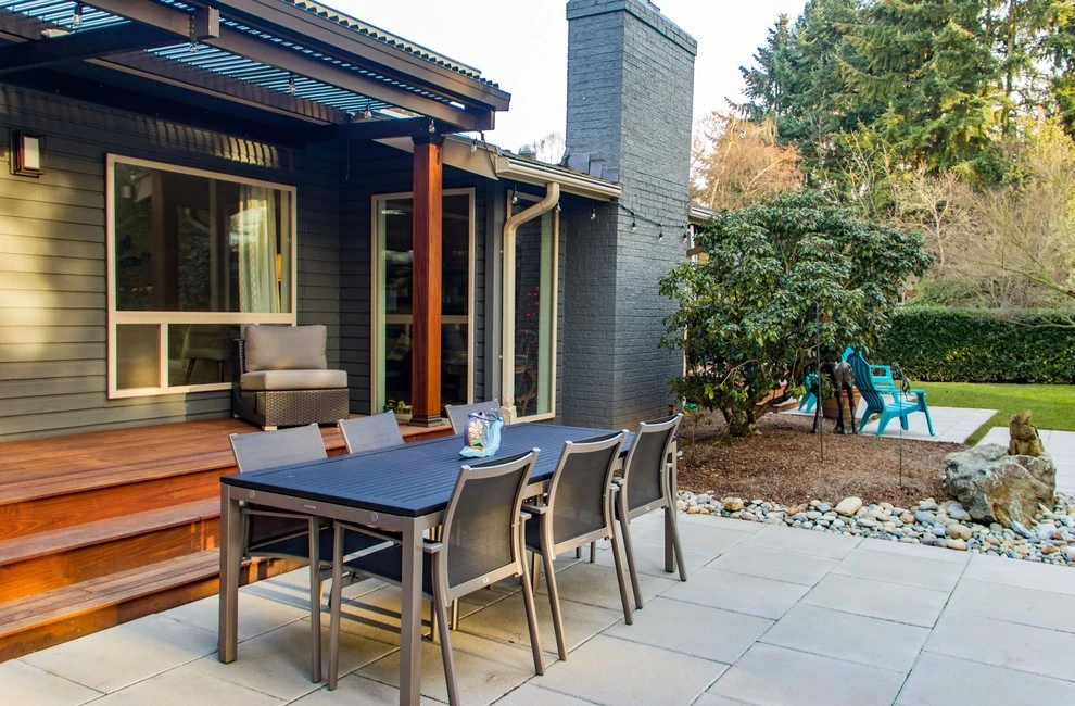 Bellevue Modern Outdoor Living by Urban Oasis Design & Construction LLC - Photo 4