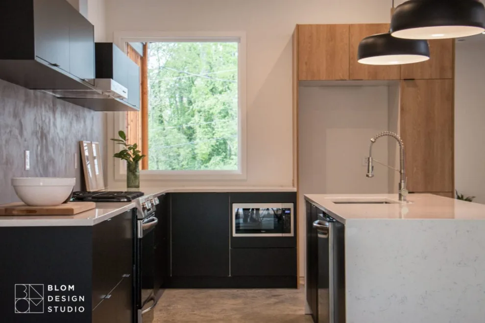 105 Traxler Street by BLOM Design Studio - Photo 4
