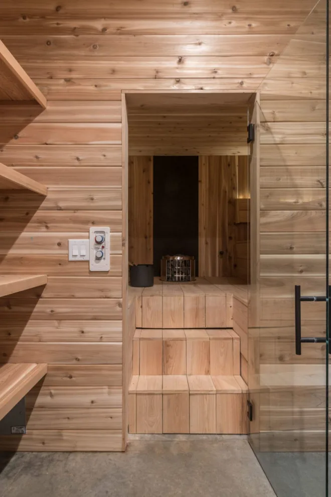 14 Russell Avenue by BLOM Design Studio - Photo 12