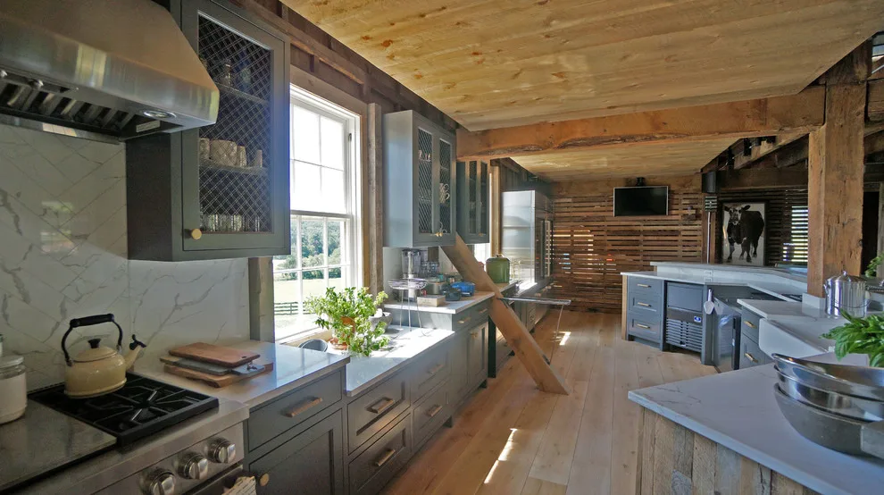 1900 Barn Restoration by Sutphin Architecture, PLLC - Photo 2