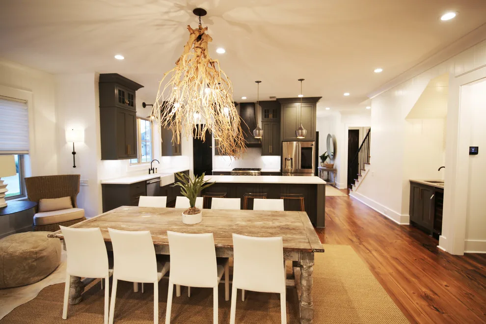 2018 Featured Residence by Bob Chatham Custom Home Design - Photo 4
