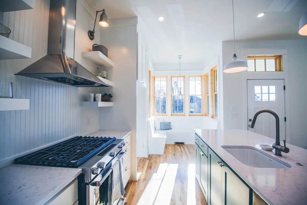 Sunny Artisan | South Street Cottages by Flintlock Architecture & Landscape - Photo 5