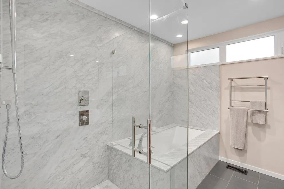 27th Mercer Island, Washington by M.O.D.E. LLC. - Photo 4