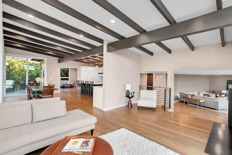 27th Mercer Island, Washington by M.O.D.E. LLC. - Photo 2
