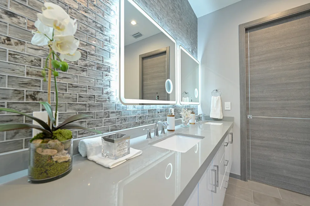 Miami Beach Home by V3 Architectural Group - Photo 9