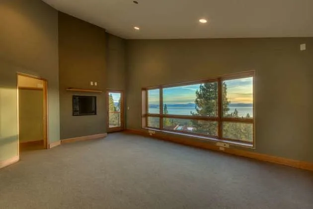 550 Fairview Boulevard by GilanFarr Architects - Photo 5
