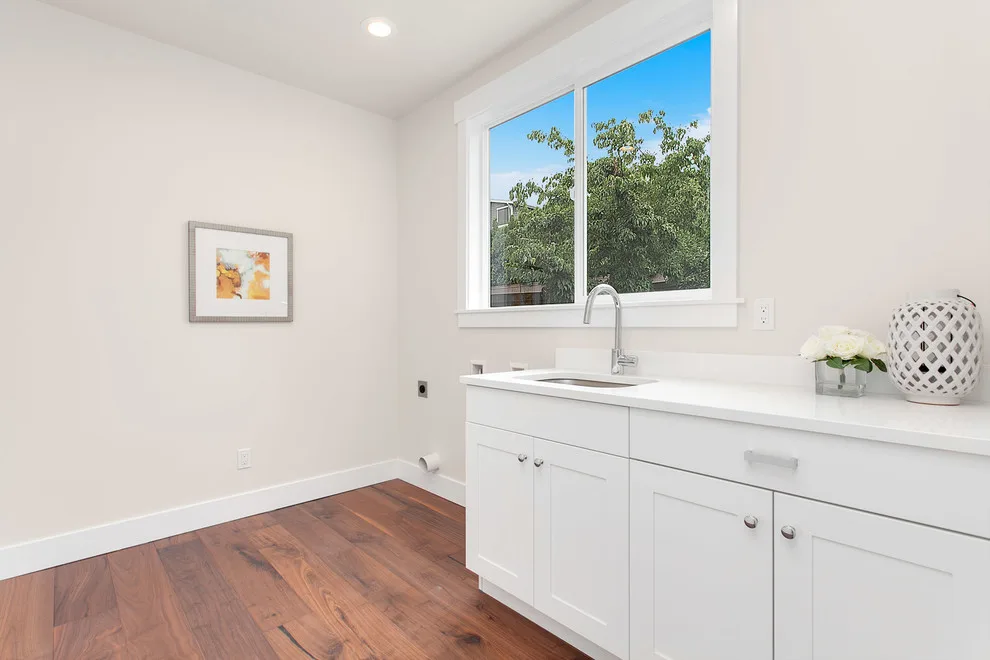 63rd Avenue Mercer Island Washington by M.O.D.E. LLC. - Photo 26