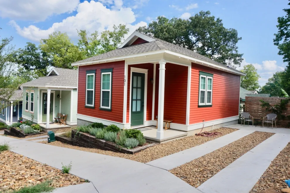 Ninth Avenue Cottages by Flintlock Architecture & Landscape - Photo 2