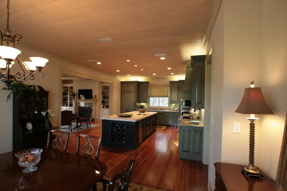 Achee Residence by Bob Chatham Custom Home Design - Photo 6