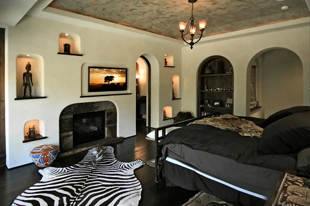 Safari-Inspired African Home by James McNeal Architecture And Design - Photo 25