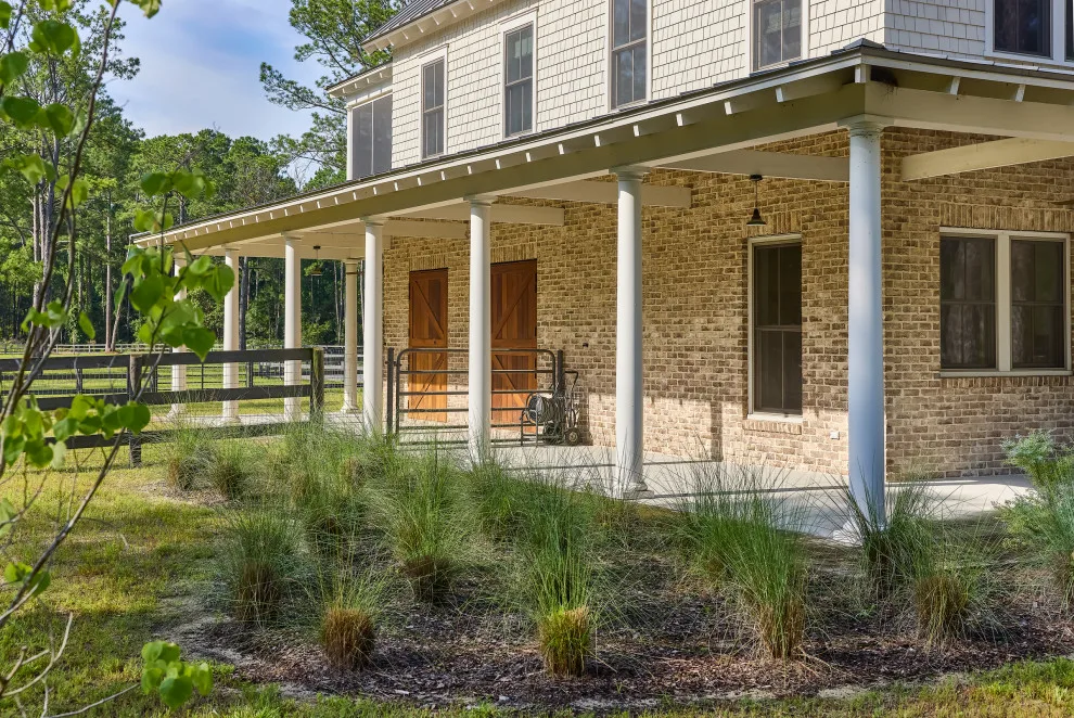 Aiken Equine Shelter by Allison Ramsey Architects - Photo 12