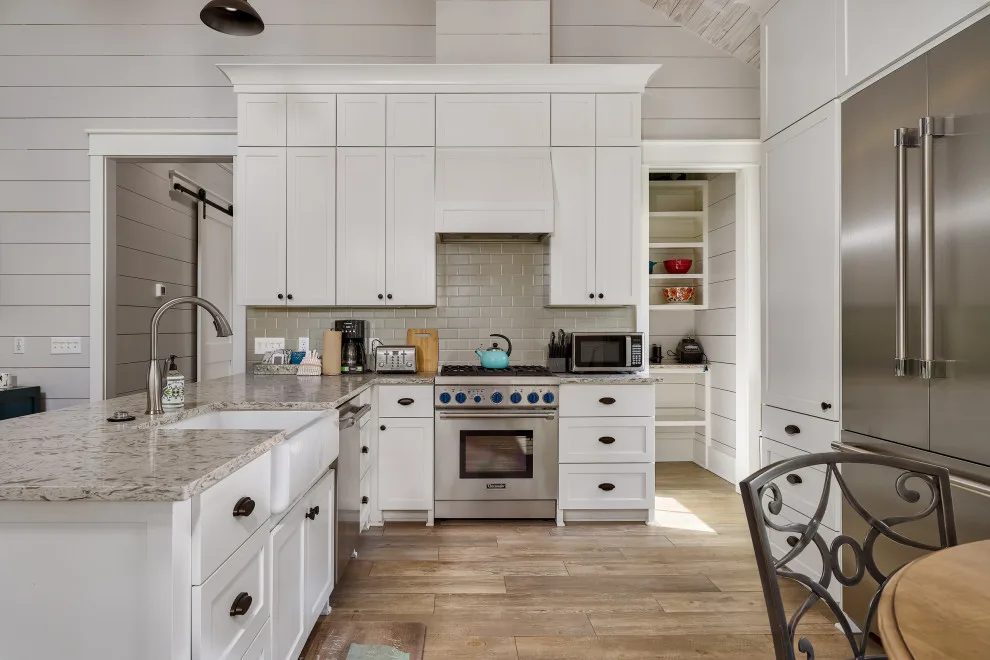 Aiken Equine Shelter by Allison Ramsey Architects - Photo 18
