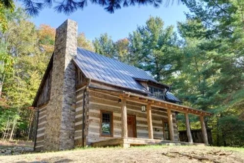 Amherst Lodge by B.O.B. - Beyond Ordinary Boundaries Architecture - Photo 15