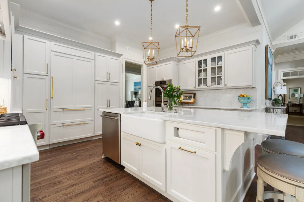 A Stylish and Practical New Kitchen by Cynthia Karegeannes, Registered Architect - Photo 14