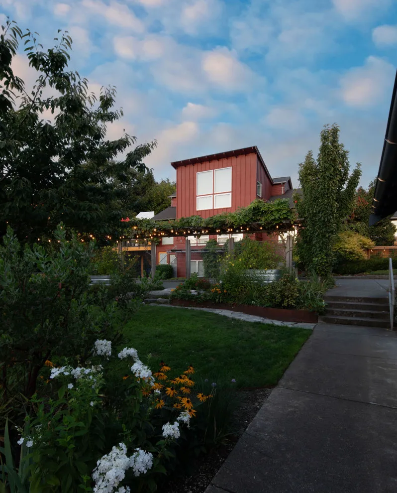 Anderson Gardens: Two Decades On by Rhodes Architecture + Light - Photo 15