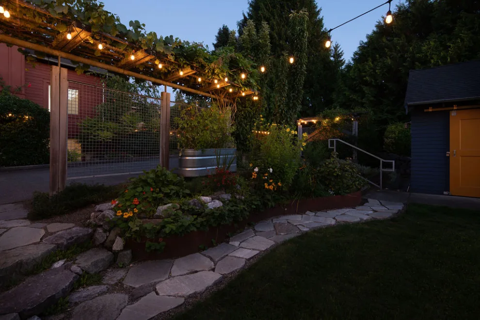 Anderson Gardens: Two Decades On by Rhodes Architecture + Light - Photo 10