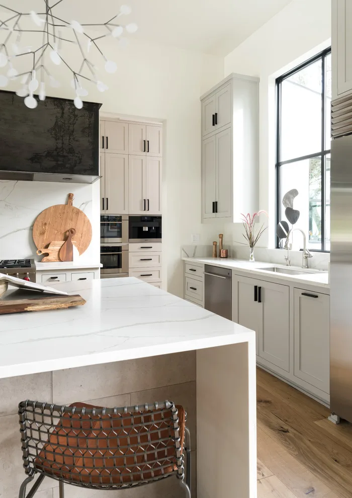 Arbogast Custom Homes Contemporary Farmhouse by Geschke Group Architecture - Photo 2