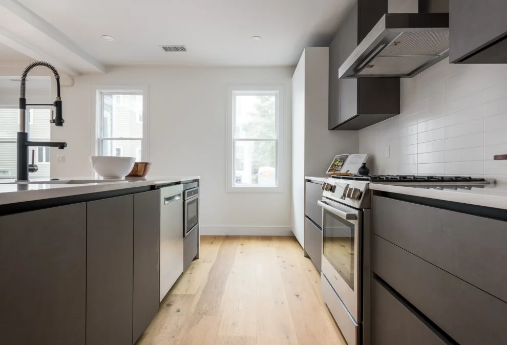 Theater District Residence by Paul Girello Architect, LLC - Photo 3