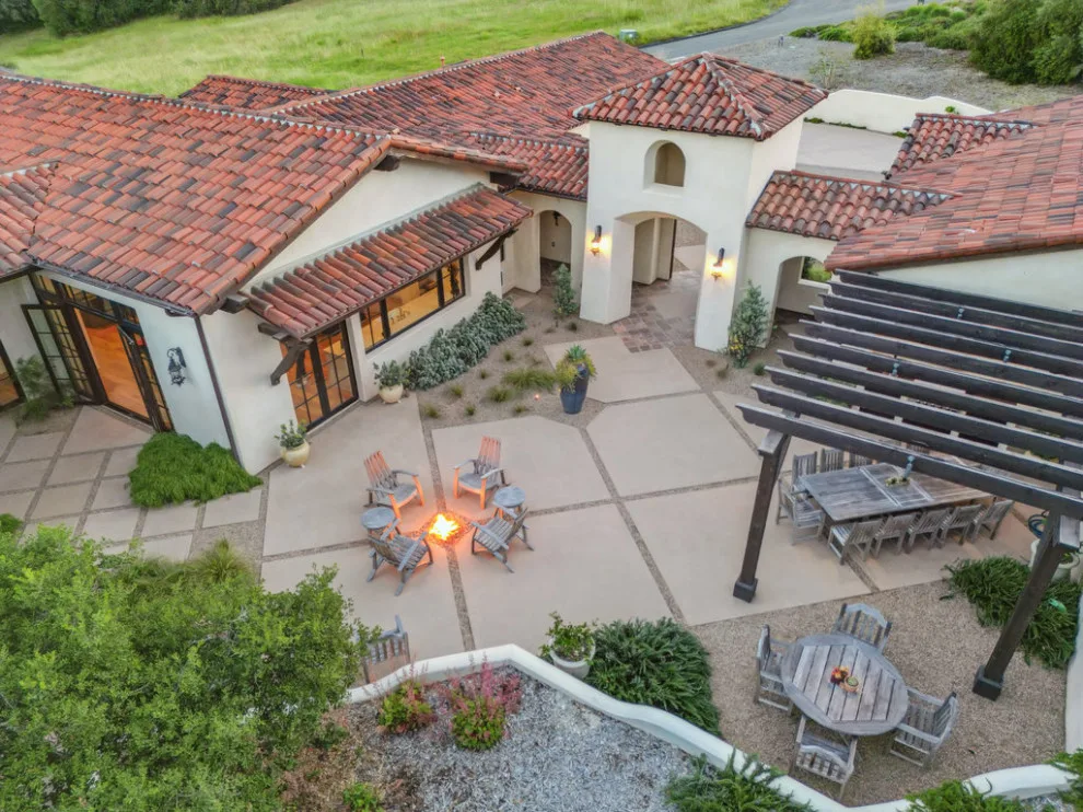 Spanish Getaway in Arroyo Grande by Isaman Design, Inc. - Photo 4
