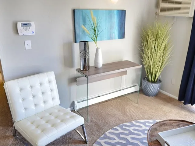 Aviator - Sample Apartment by Stephanie Schulke - Photo 4