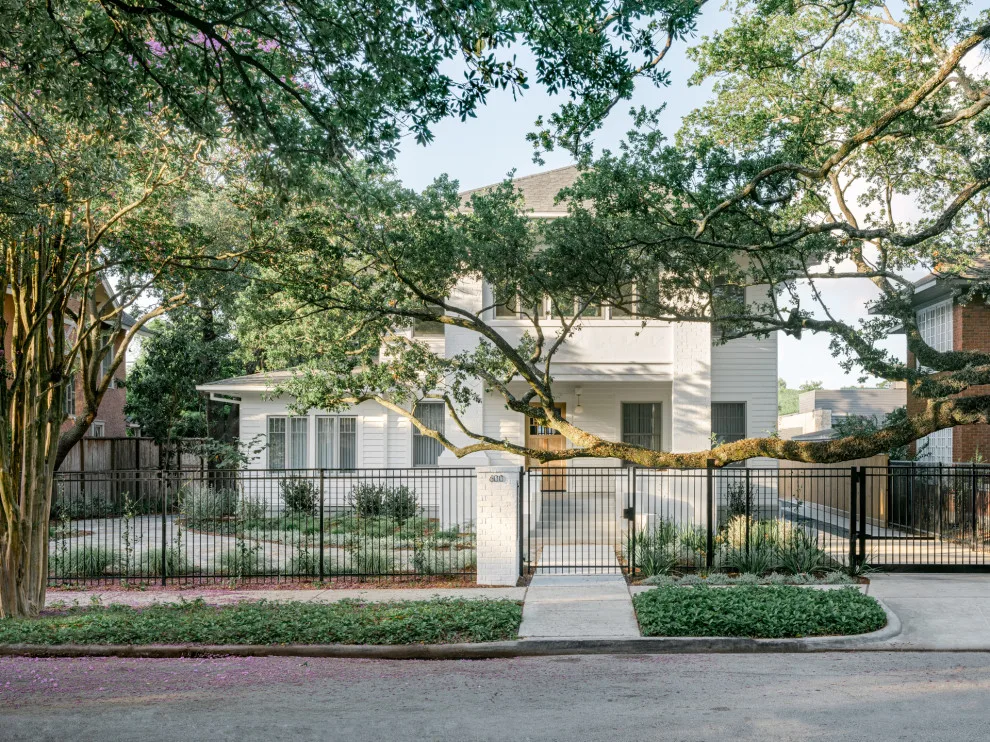 Avondale Home by Hr Design Dept - Photo 11