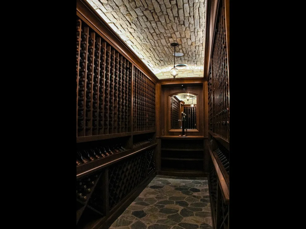 Obsidian by Helman Sechrist Stoelting Architecture - Photo 40