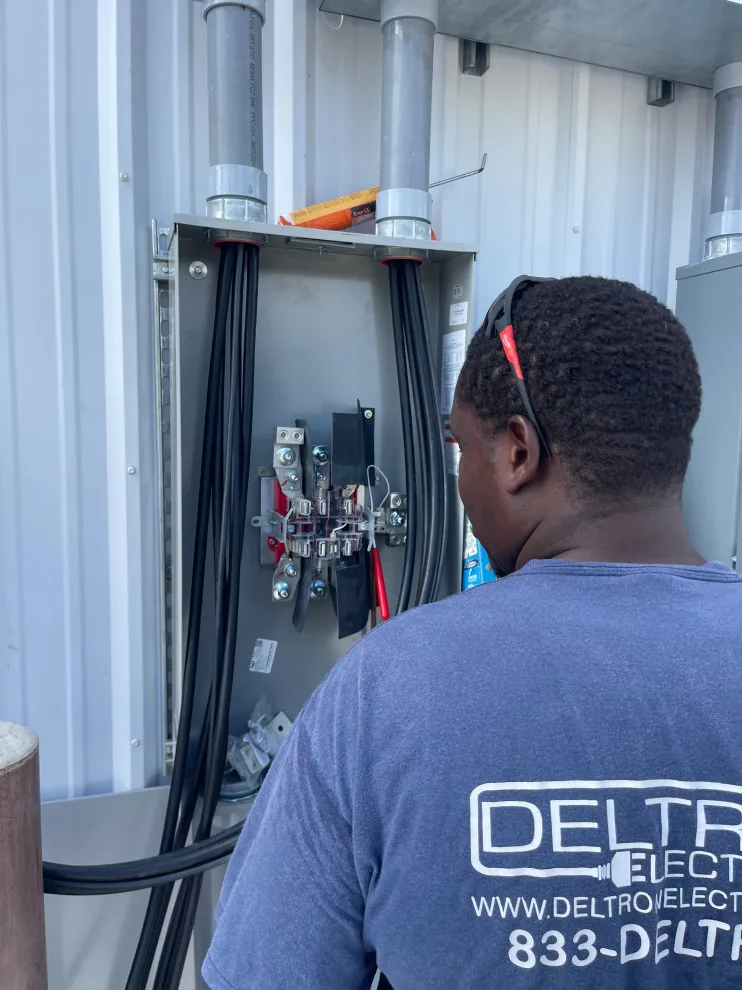 Deltron Electric FL - Photo 10