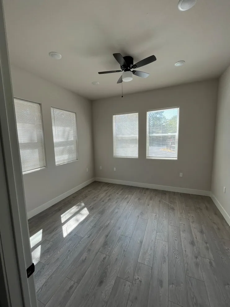 Golden State Electricians INC - Photo 8