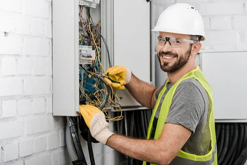 Stan The Electrician - Photo 4