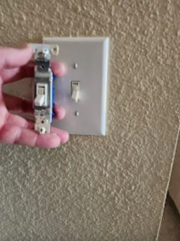 Lark Electric LLC - Photo 2