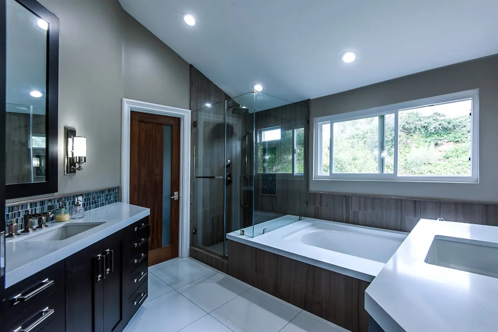 Calabasas Custom Lighting and Finishes for Energy Efficiency by 12-Gauge Electric Inc. - Photo 5