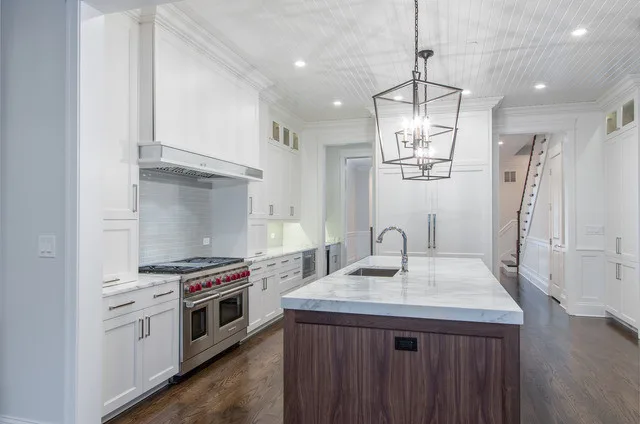 Chicago standalone residence by G & Z Electric Service, Inc - Photo 2