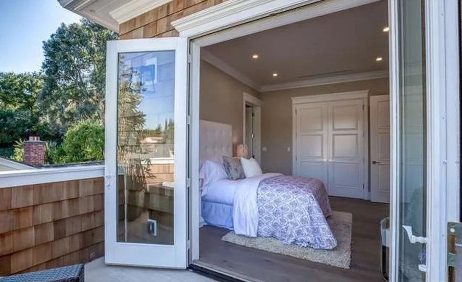 Guest Room Transformation by ZC Development & Construction Inc. - Photo 4