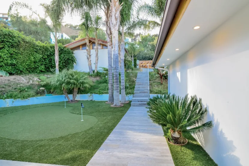 Malibu Sustainable Energy Solutions and Installation by 12-Gauge Electric Inc. - Photo 6