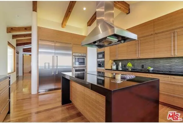 Malibu Sustainable Energy Solutions and Installation by 12-Gauge Electric Inc. - Photo 3