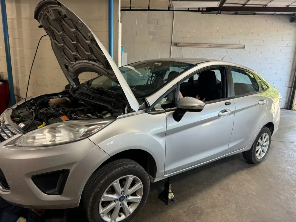 Pepe Auto Repair LLC - Photo 11