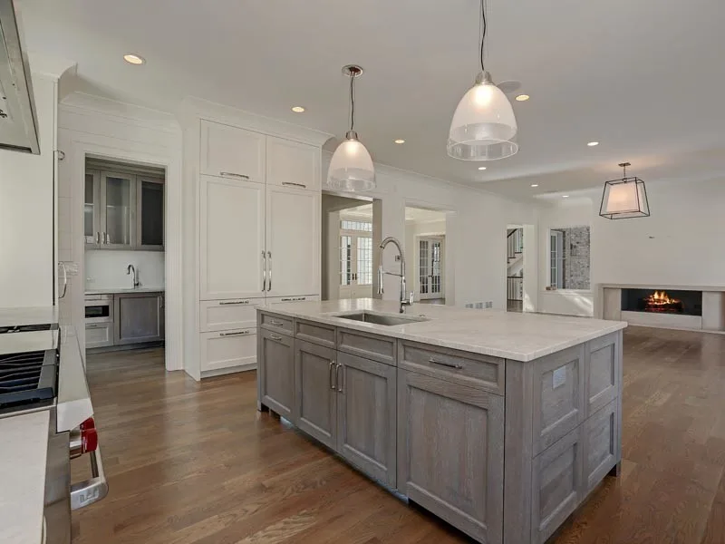 Contemporary Interiors by G & Z Electric Service, Inc - Photo 42
