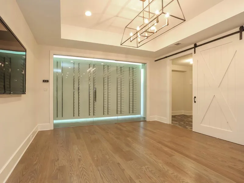 Contemporary Interiors by G & Z Electric Service, Inc - Photo 11