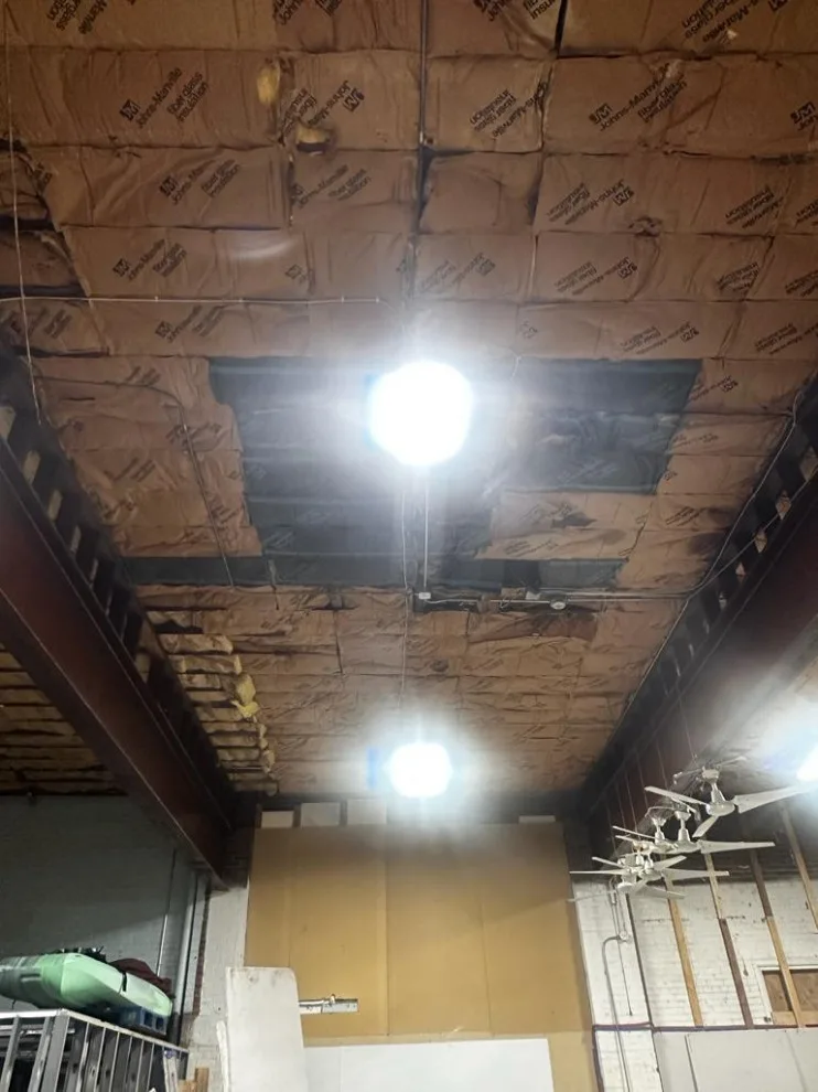 Uri's Electric LLC - Photo 12