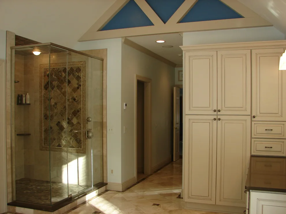 Innovative Master Bathroom by Lonny @ Mentor Lumber - Photo 32