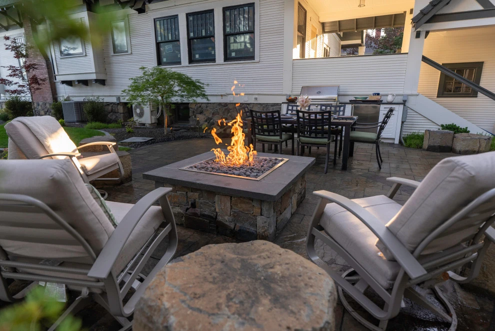Coeur D'Alene Beachfront by Alderwood Landscape Architecture And Construction - Photo 12