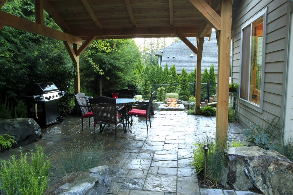 Sammamish Outdoor Living + Fire + Water by Alderwood Landscape Architecture And Construction - Photo 5