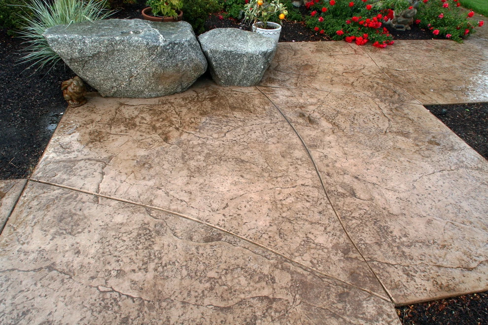Northwest Water + Light + Concrete by Alderwood Landscape Architecture And Construction - Photo 2