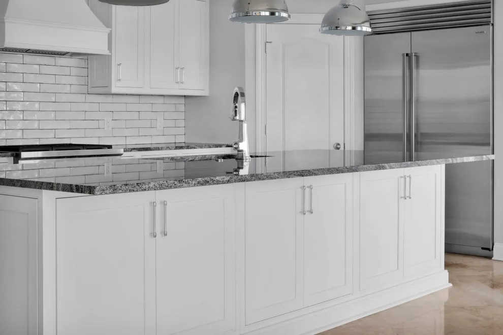 Kallio Oceanfront Condo Renovation by Ann-Marie by Woodsman Kitchens And Floors - Photo 12