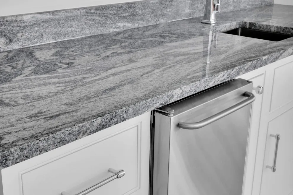 Kallio Oceanfront Condo Renovation by Ann-Marie by Woodsman Kitchens And Floors - Photo 16