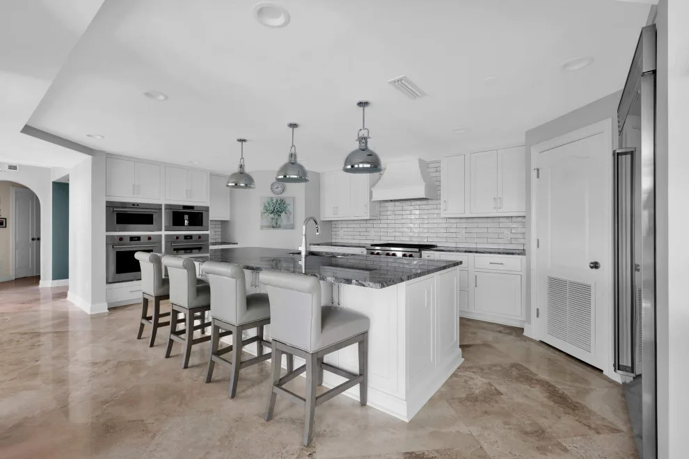 Kallio Oceanfront Condo Renovation by Ann-Marie by Woodsman Kitchens And Floors - Photo 22