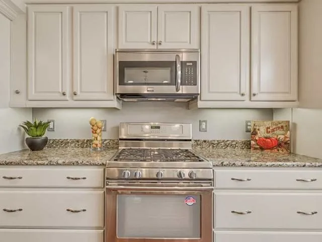 Olivette Culinary Space by Paula Anane - Perspective Cabinetry And Design - Photo 3